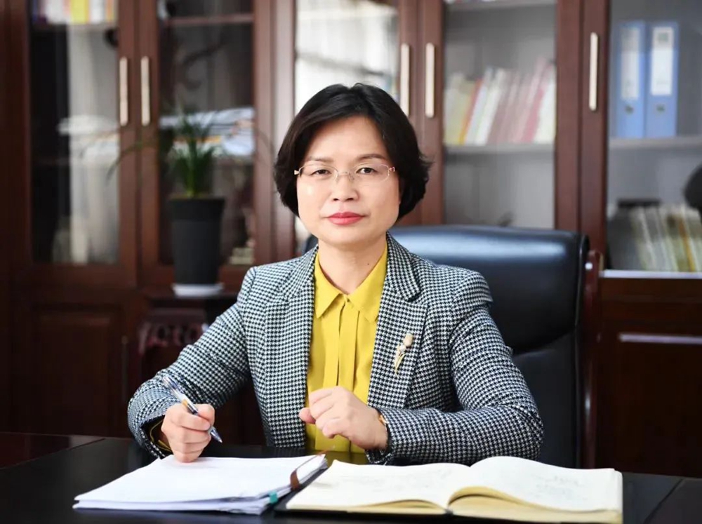 <strong>黄成虹被查！贵阳市委宣传部两任女部长接连落马</strong>